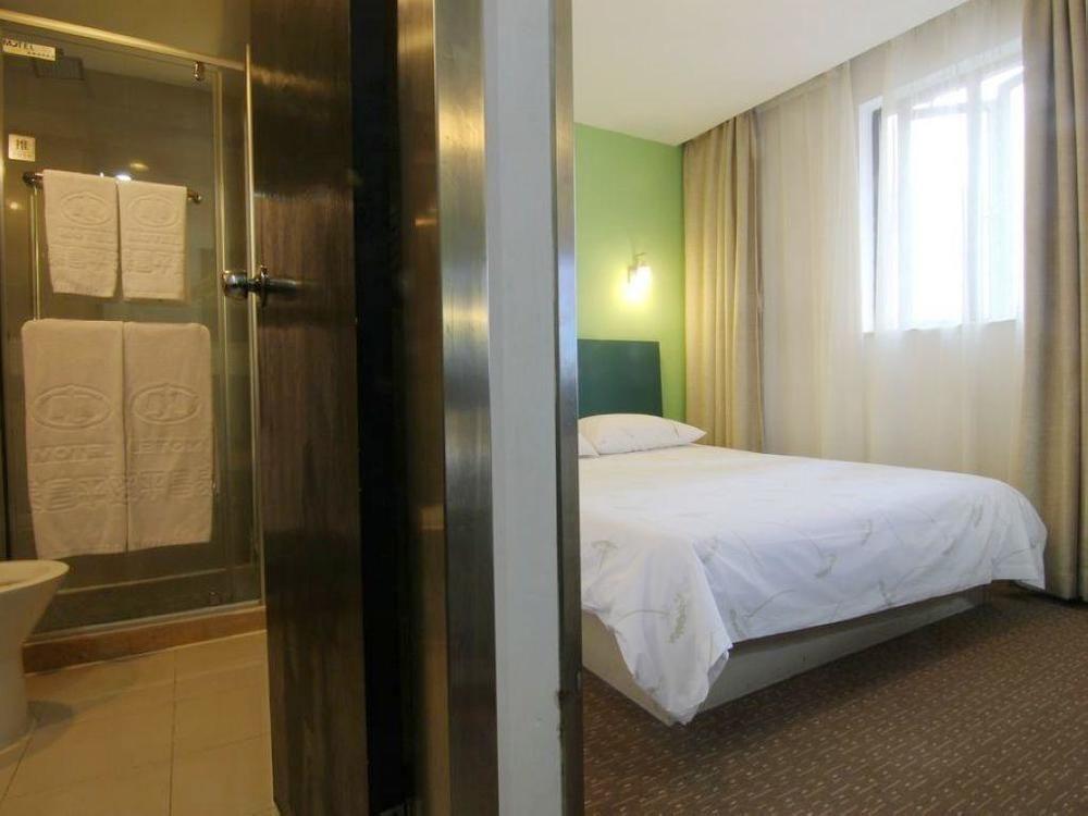 168 Changping Road Branch Khách sạn 3*