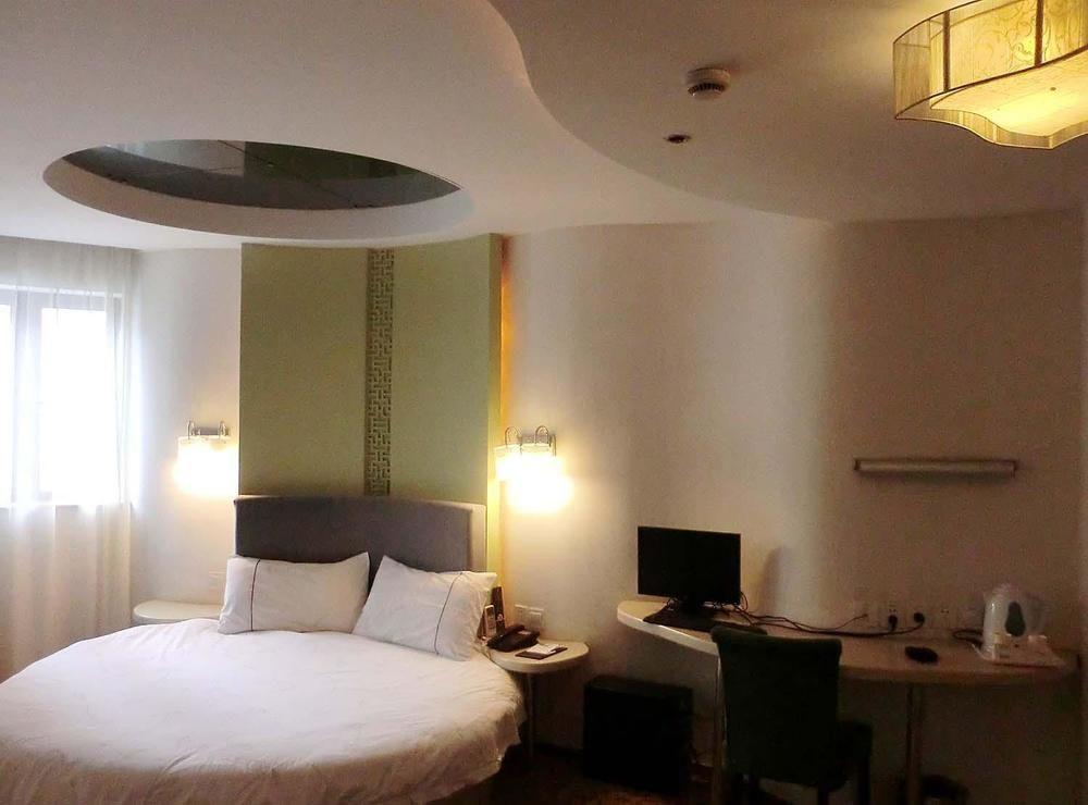168 Changping Road Branch Khách sạn 3*