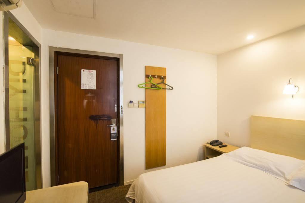 168 Changping Road Branch 3* Thượng Hải