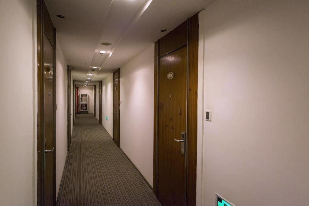 Khách sạn 168 Changping Road Branch 3*